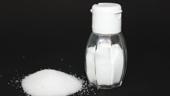 Estar salado: azar, preço alto ou excesso de sal?